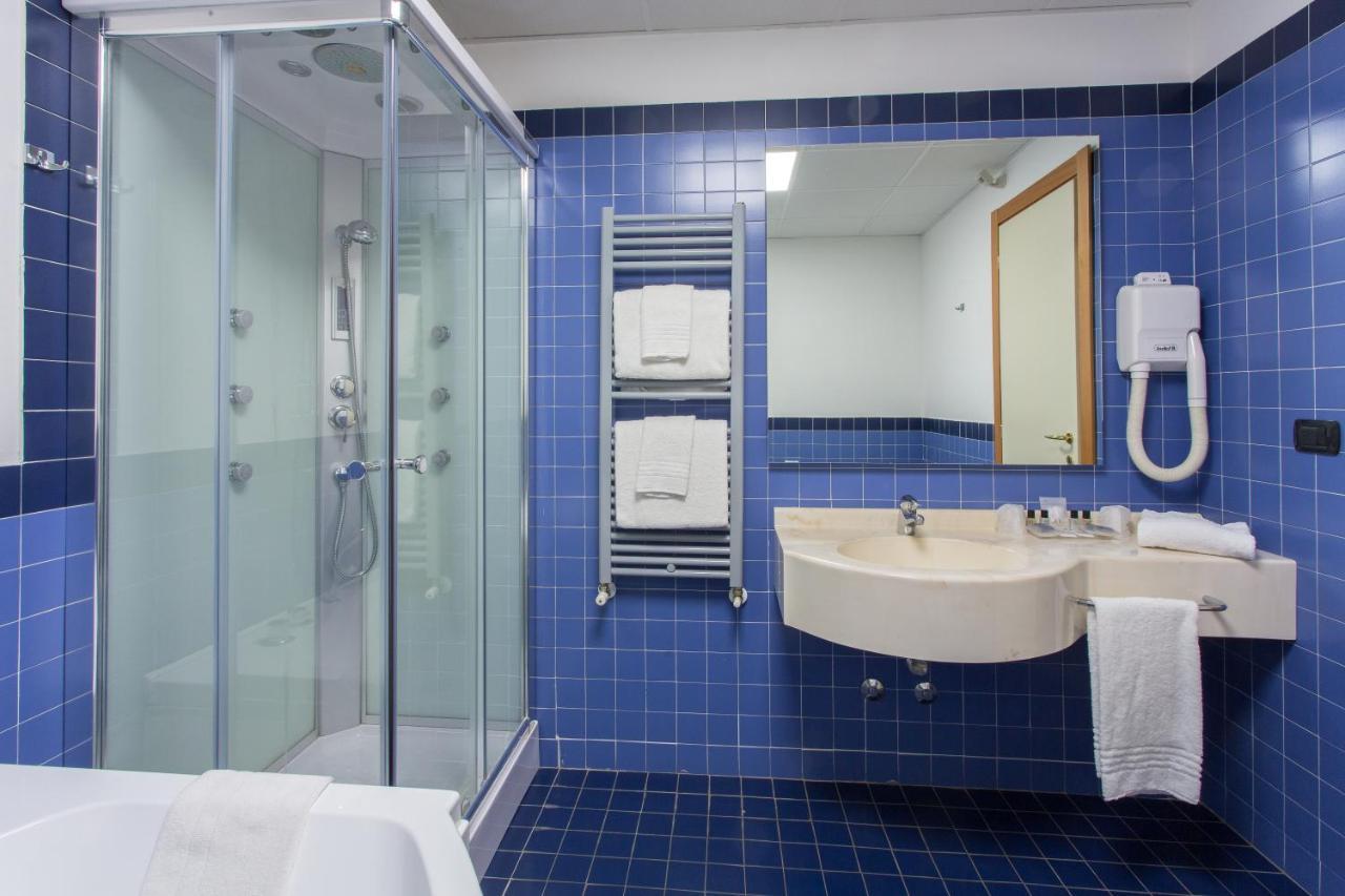 Break Hotel Ospedaletto Lodigiano Экстерьер фото
