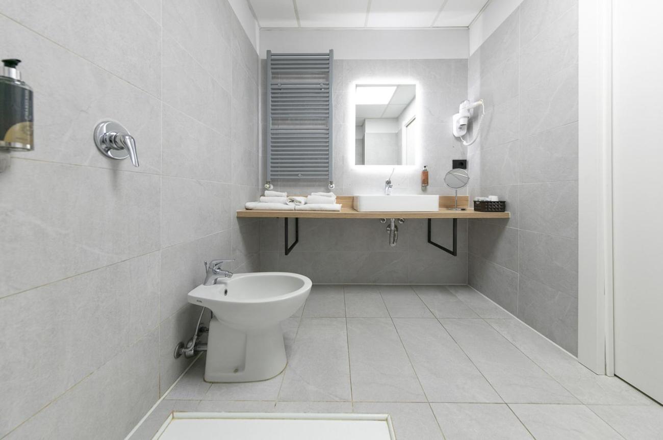 Break Hotel Ospedaletto Lodigiano Экстерьер фото